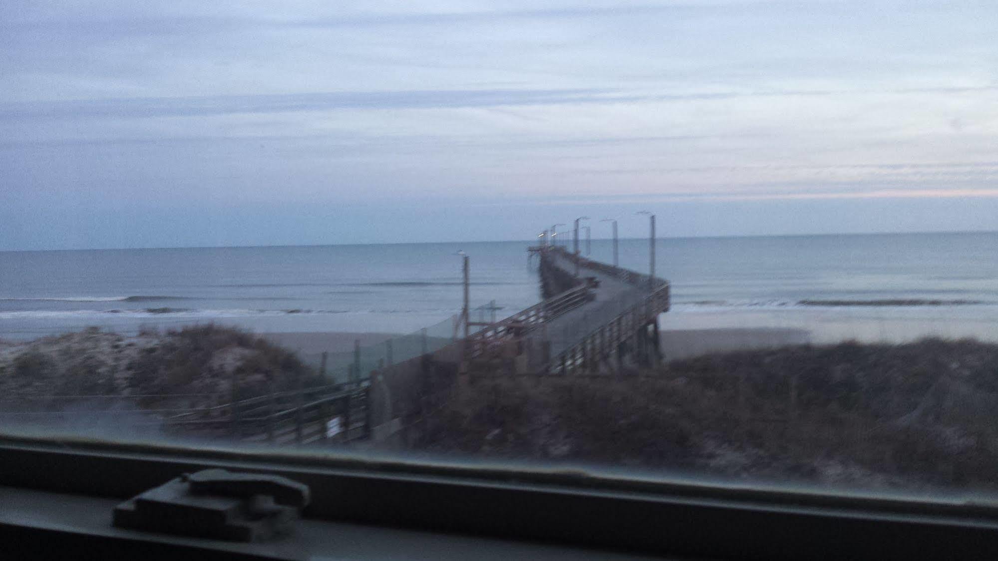Seaview Pier And Motel North Topsail Beach Exterior foto